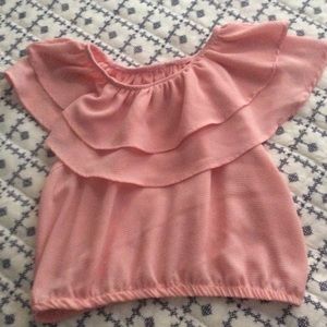 A pink set with a skirt and a crop top👌👌